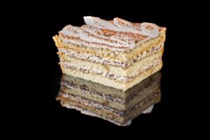 Biszkoptowe ciasto Tiramisu